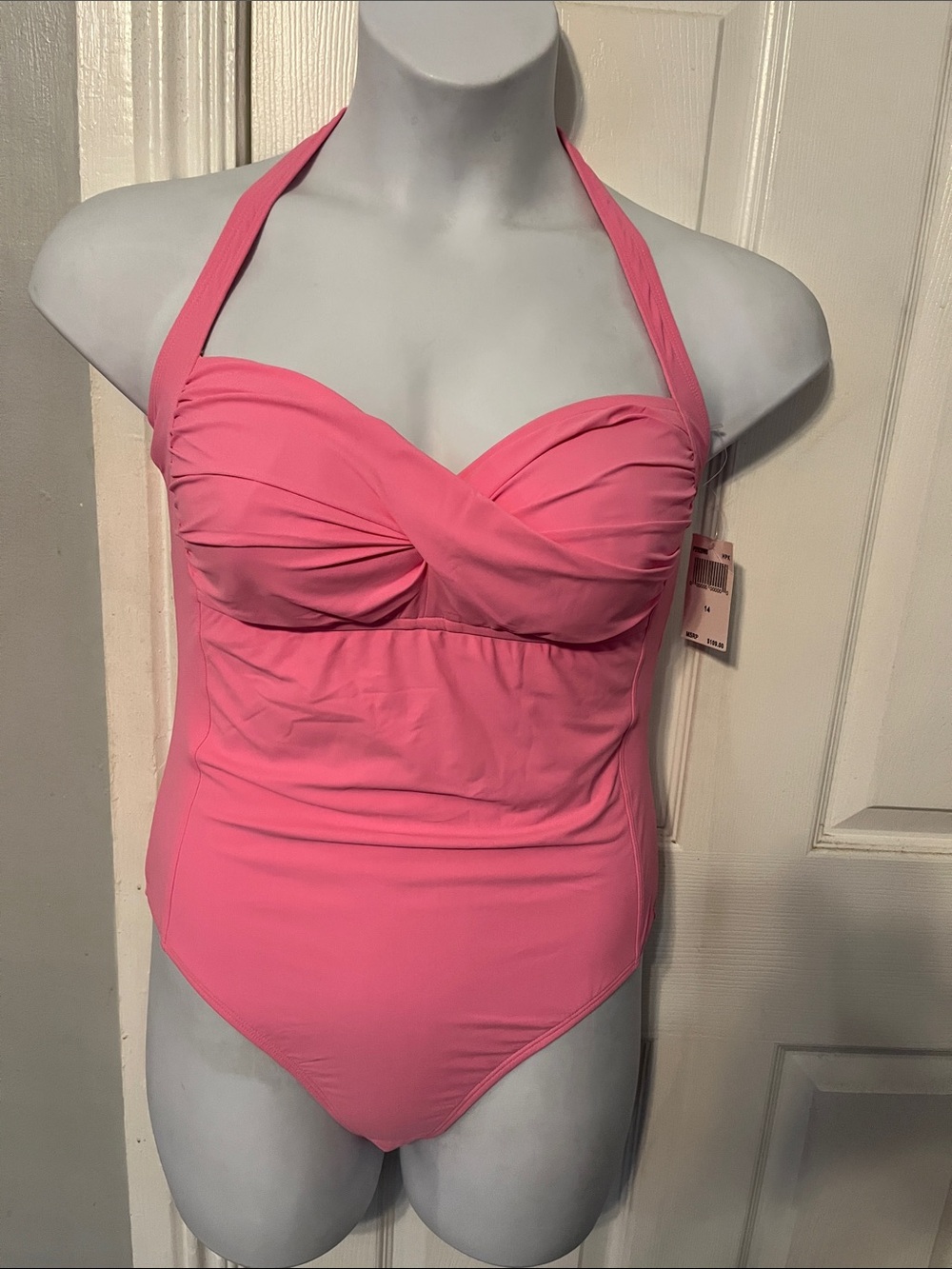 NWT La Blanca Twist Front Ruched Pink Halter One-Piece Swimsuit